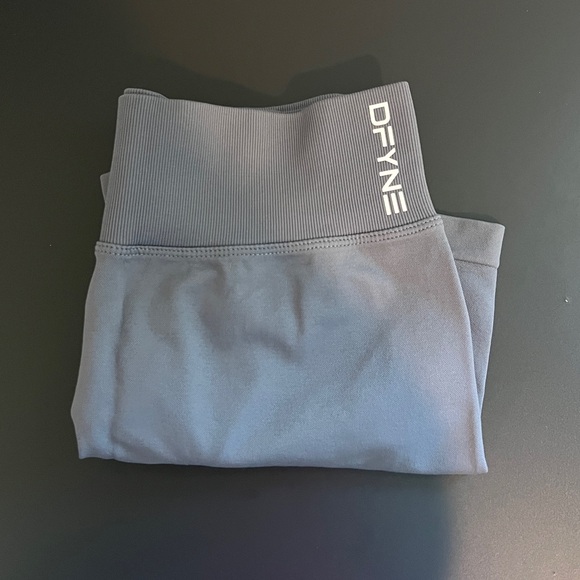 DFYNE Shorts - Picture 1 of 2